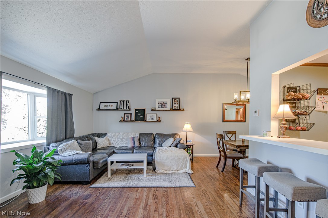 13585 Sheldon Road Cleveland, OH 44130 - Photo 5 of 25 Gallery Image 5