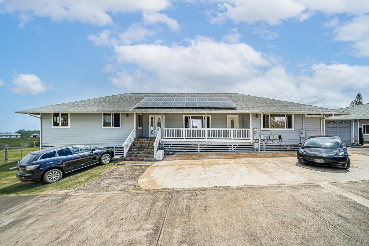 2640 Puuomalei Road Haiku, HI 96708 - Photo 2 of 30 a car parked in front of a house