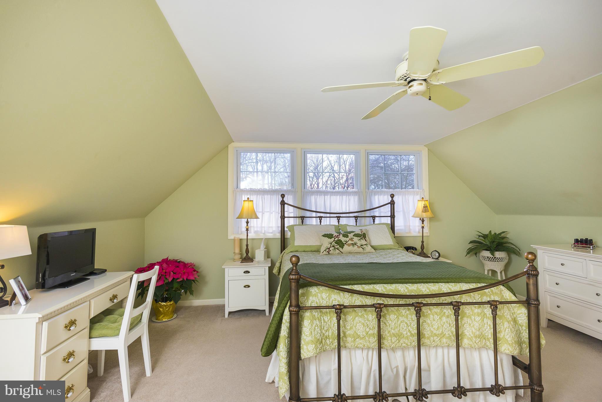 1730 Stratton Road Crofton, MD 21114 - Photo 16 of 30 Master Bedroom (upper level)