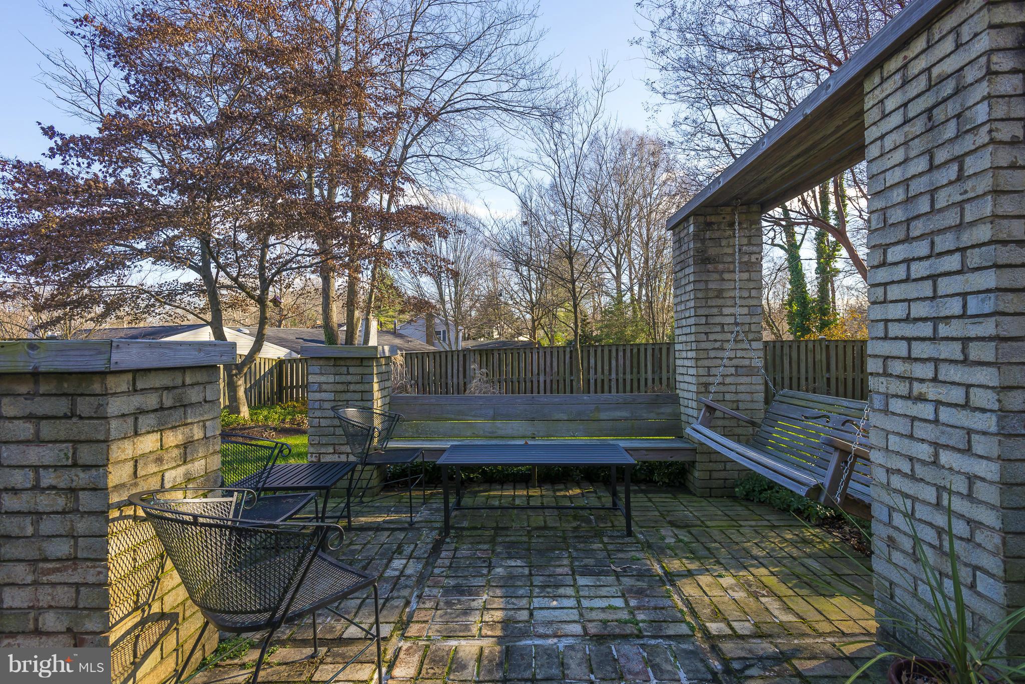 1730 Stratton Road Crofton, MD 21114 - Photo 24 of 30 Brick pillars define the seating area
