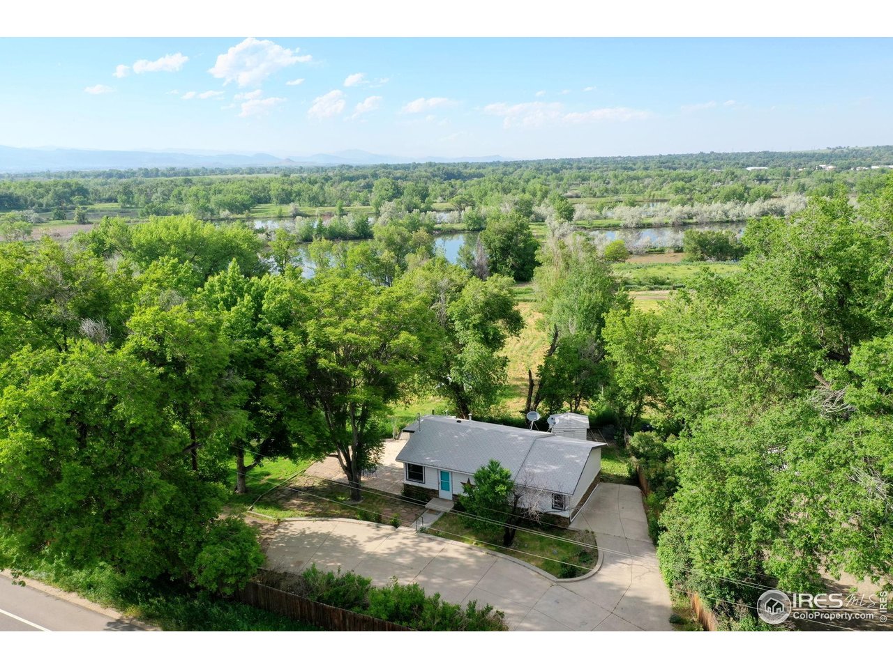 6903 Valmont Road Boulder, CO 80301 - Photo 30 of 44 a view of outdoor space and city view