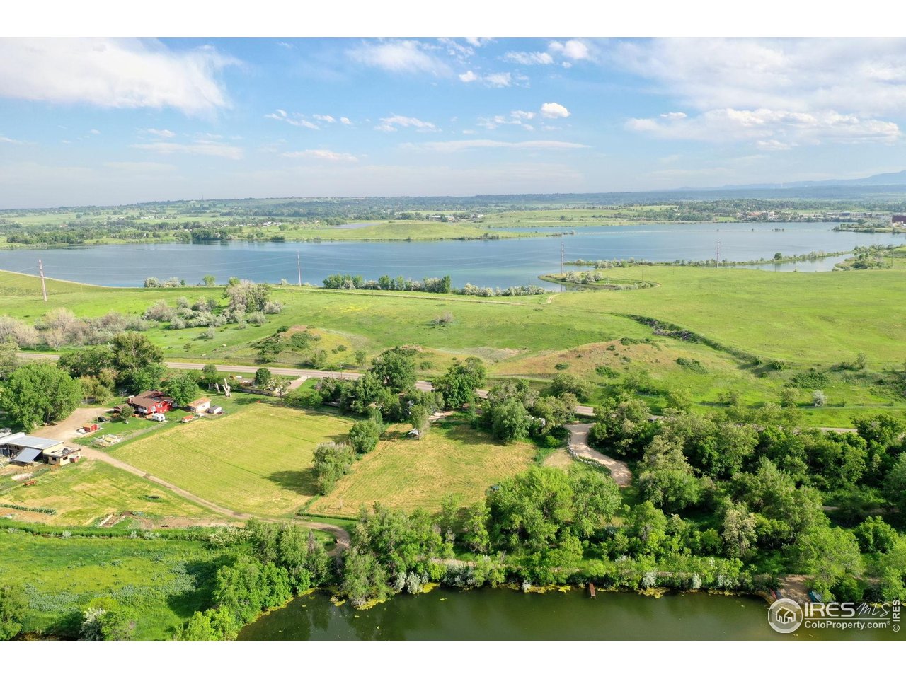 6903 Valmont Road Boulder, CO 80301 - Photo 38 of 44 a view of an ocean and beach