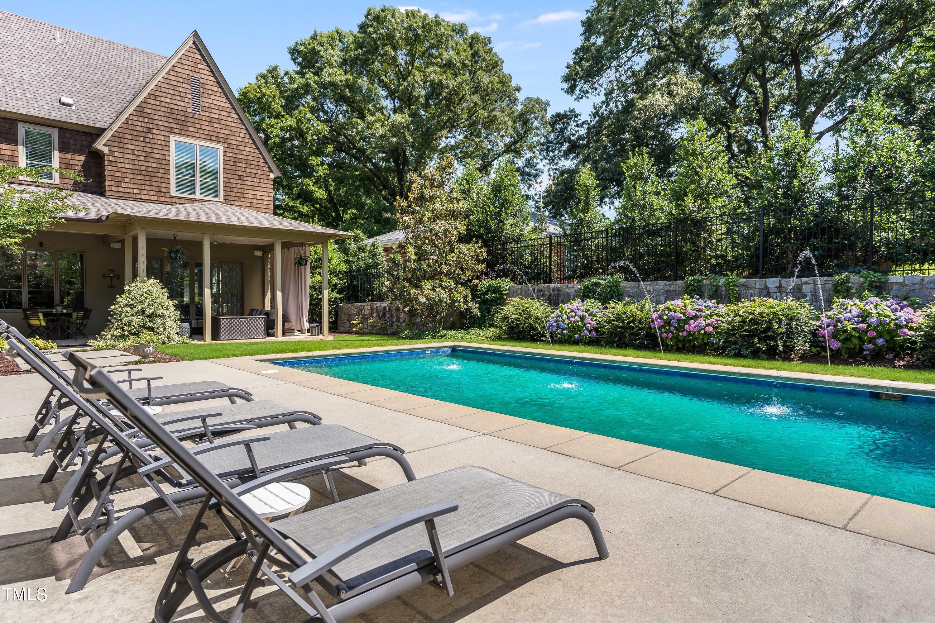 833 Woodburn Road Raleigh, NC 27605 - Photo 28 of 34 Pool