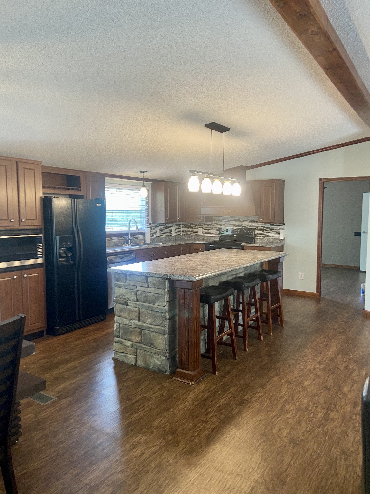 1746 Mosley Ferry Road Chapmansboro, TN 37035 - Photo 3 of 26 Gallery Image 3