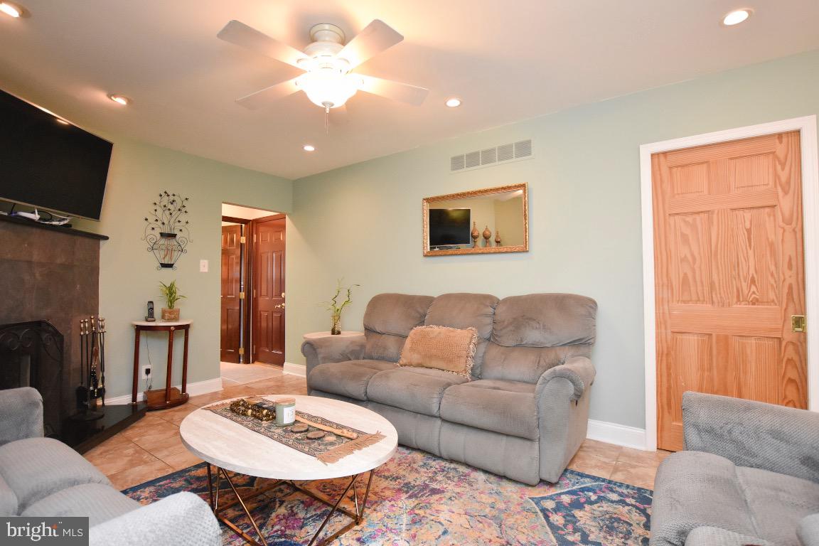 116 Dorchester Road Mount Laurel, NJ 08054 - Photo 29 of 49