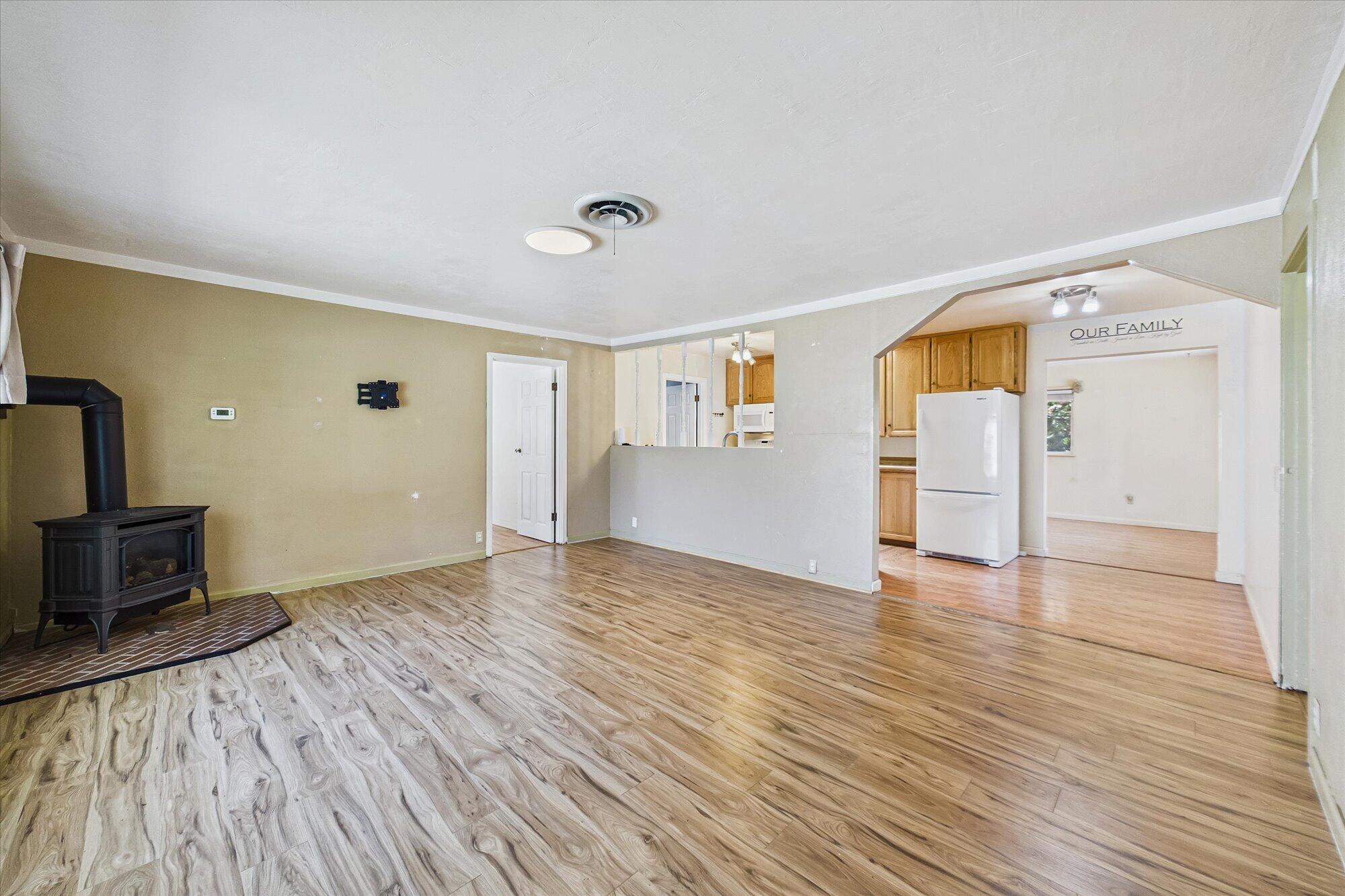 1185 Eeloa Avenue Rio Dell, CA 95562 - Photo 11 of 49