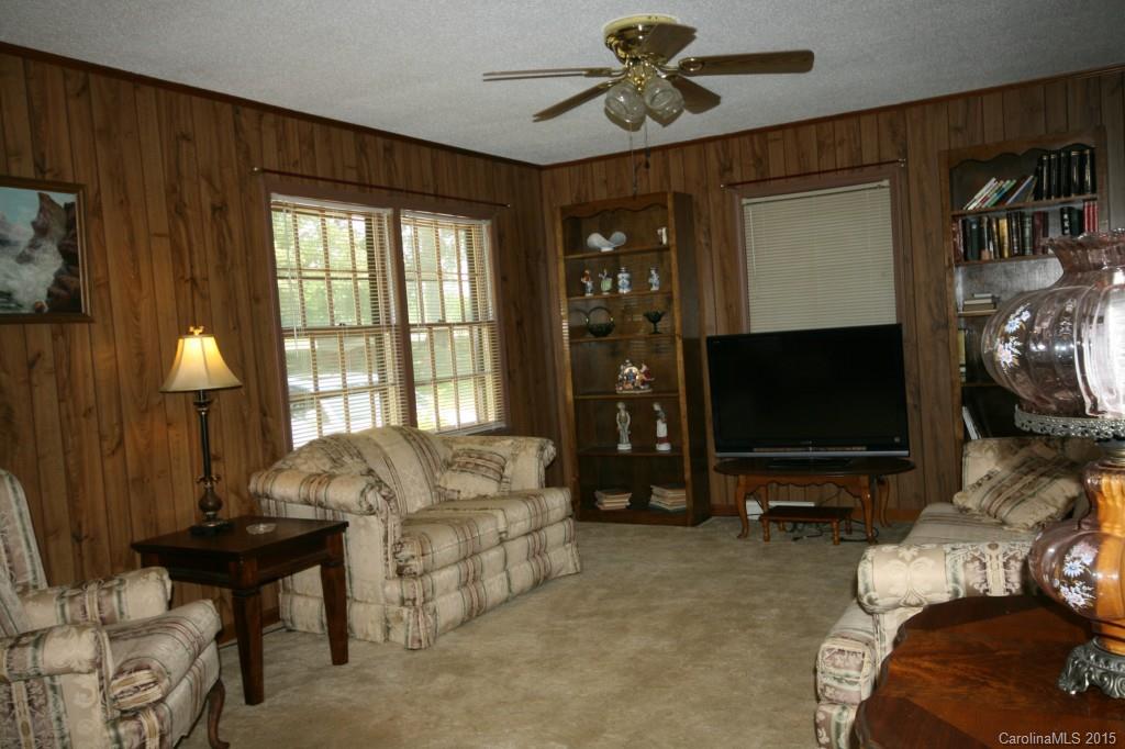 424 Long Shoals Road Lincolnton, NC 28092 - Photo 7 of 10 Gallery Image 7