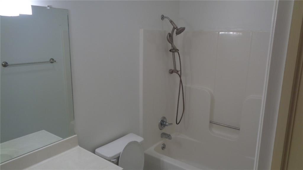 1860 Golfview Drive, Unit 53 Springfield, OH 45502 - Photo 8 of 35
