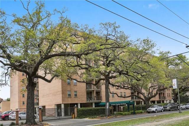 $389,000 | 3915 St Charles Avenue, Unit 511, New Orleans, LA 70115