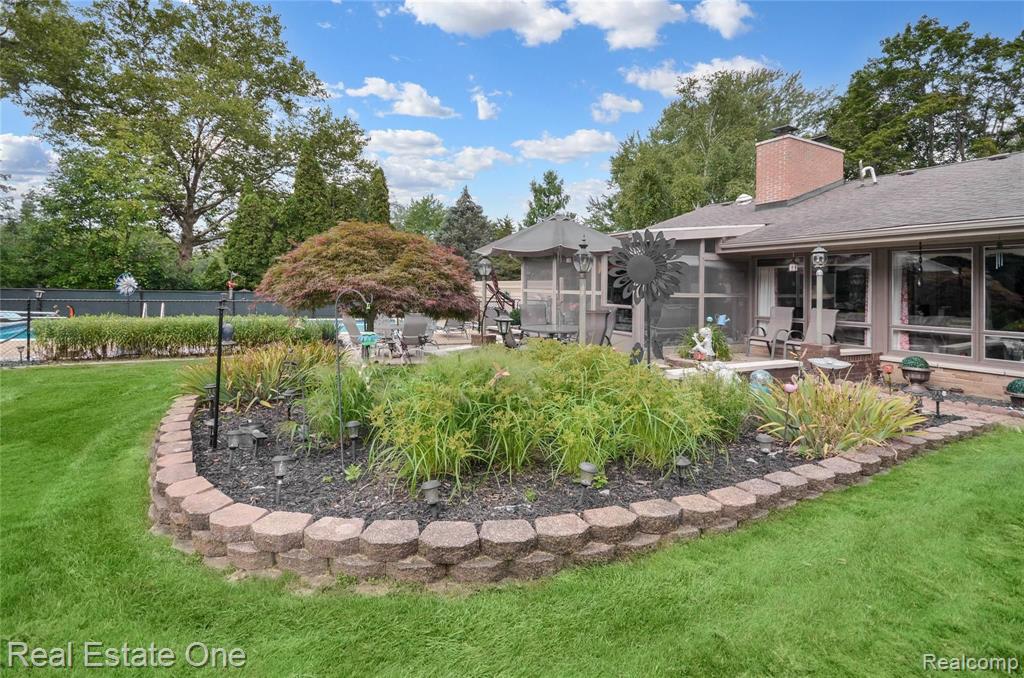 33821 Argonne Road Farmington Hills, MI 48335 - Photo 34 of 39