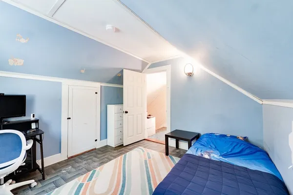 $274,000 | 6 Burrows Turnpike Road, Bernardston, MA 01337