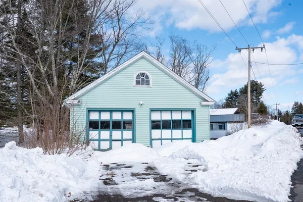 $274,000 | 6 Burrows Turnpike Road, Bernardston, MA 01337