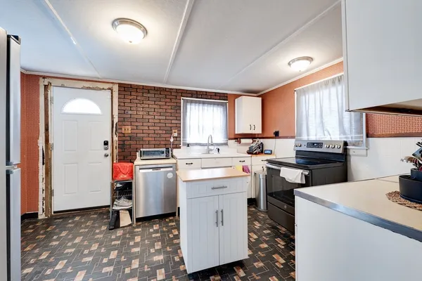 $274,000 | 6 Burrows Turnpike Road, Bernardston, MA 01337