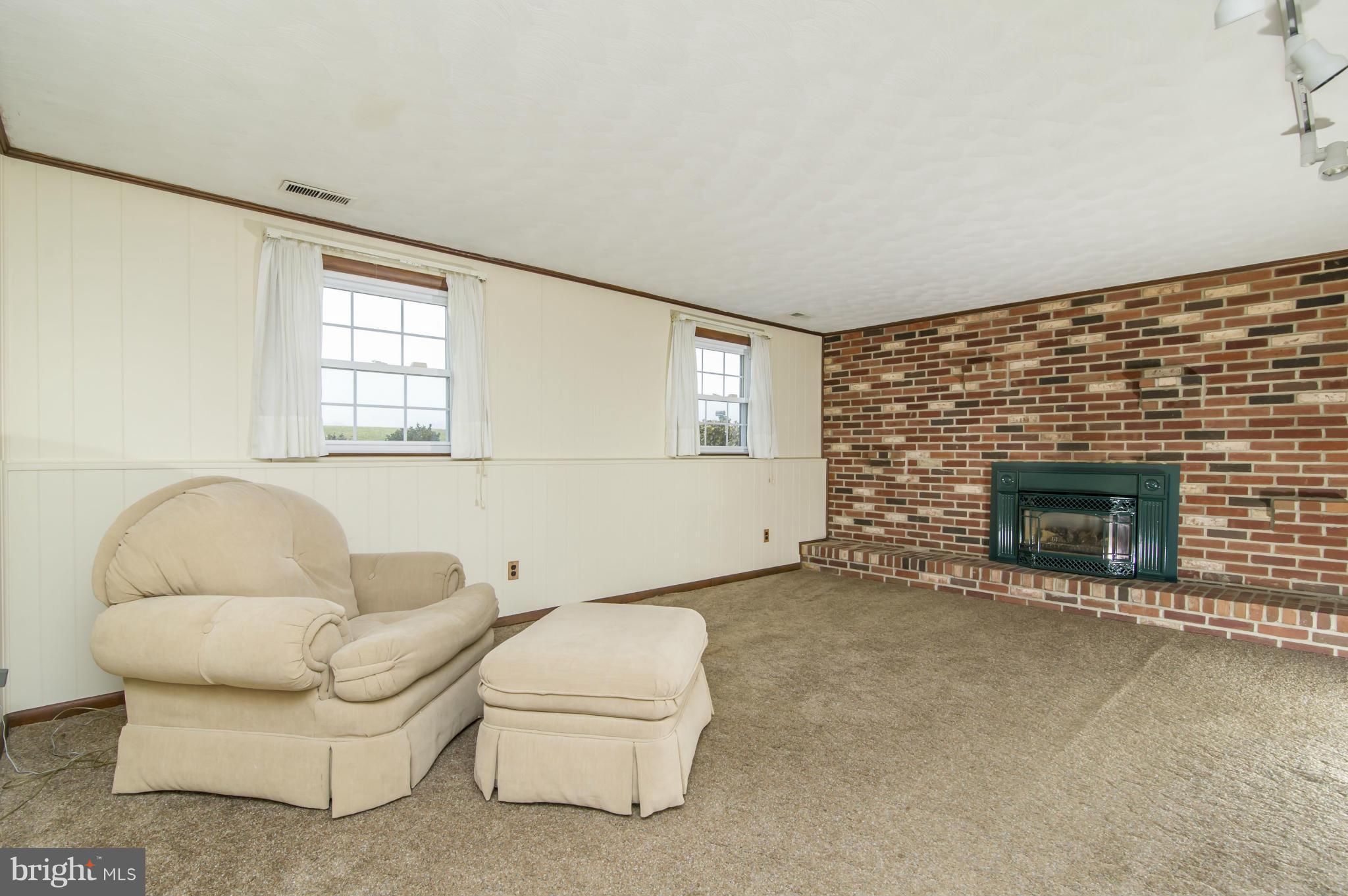 2004 Suffolk Road Finksburg, MD 21048 - Photo 19 of 29 Inviting Family Room with Pellet Stove