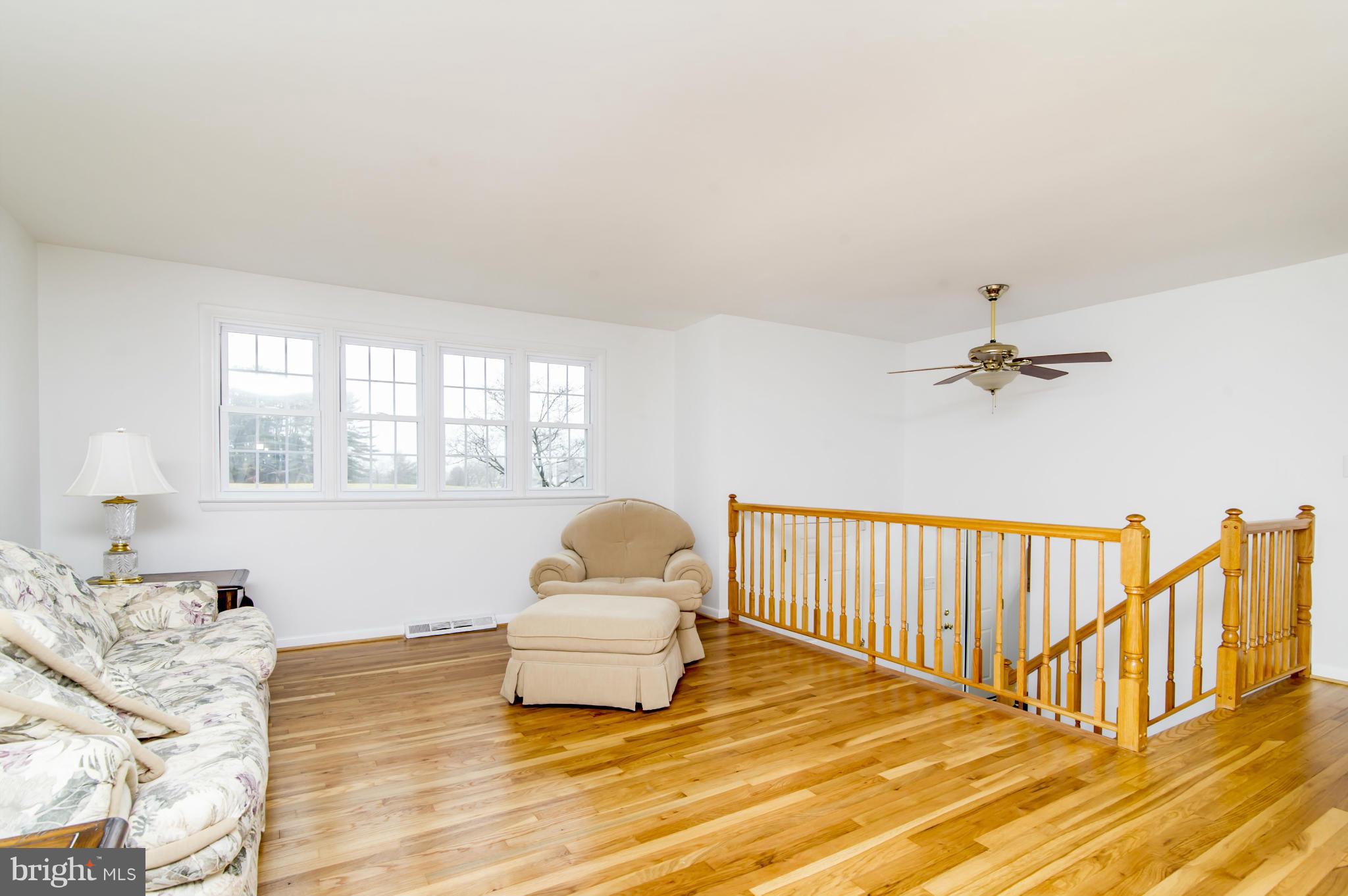 2004 Suffolk Road Finksburg, MD 21048 - Photo 5 of 29 Bright Living Room