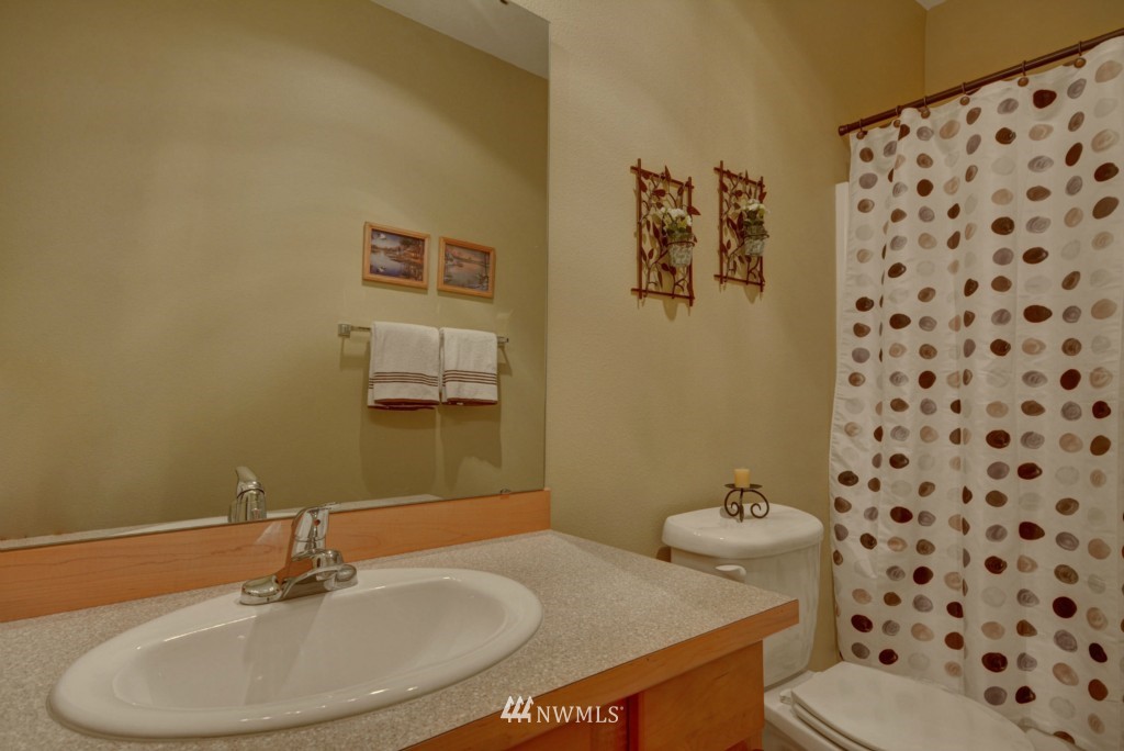 2205 North Reservation Road Oak Harbor, WA 98277 - Photo 12 of 24 Gallery Image 12
