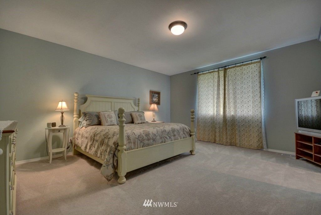 2205 North Reservation Road Oak Harbor, WA 98277 - Photo 13 of 24 Gallery Image 13