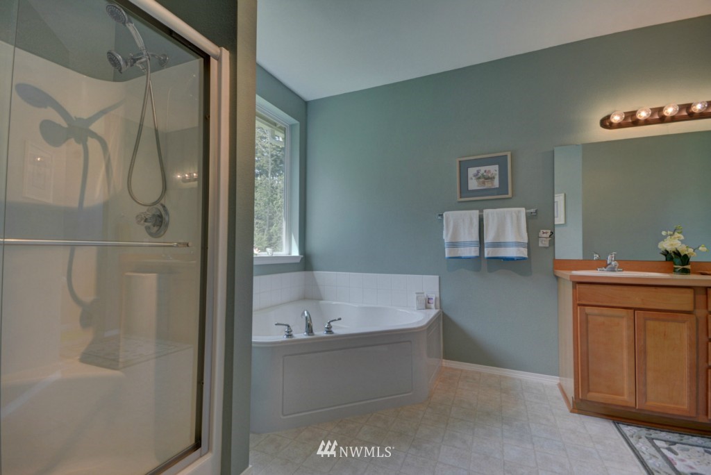 2205 North Reservation Road Oak Harbor, WA 98277 - Photo 15 of 24 Gallery Image 15