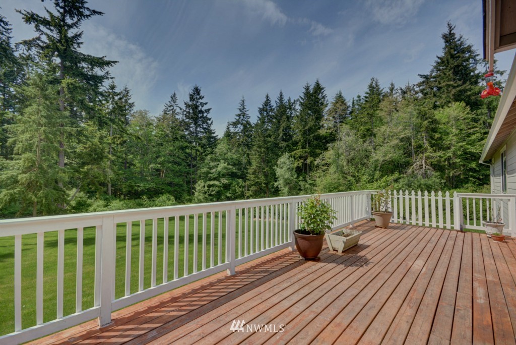 2205 North Reservation Road Oak Harbor, WA 98277 - Photo 17 of 24 Gallery Image 17