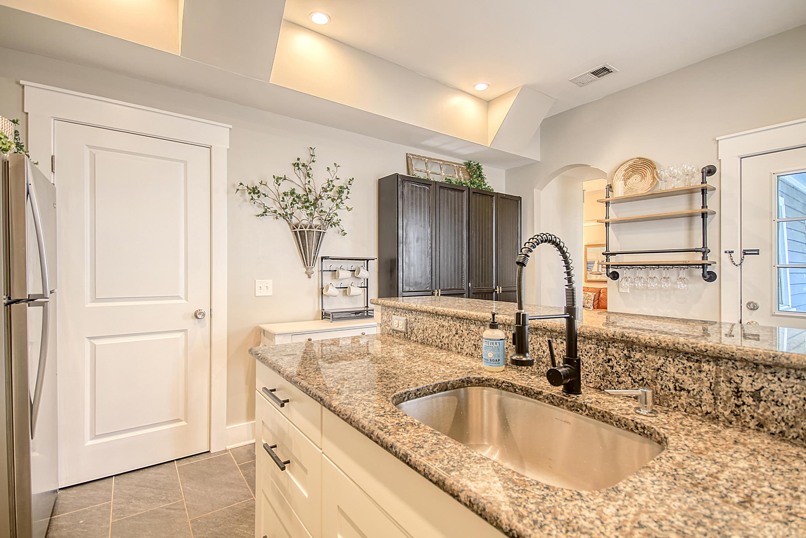63 Drake Street, Unit A & B Charleston, SC 29403 - Photo 20 of 45 CREM_63 Drake Unit A_028
