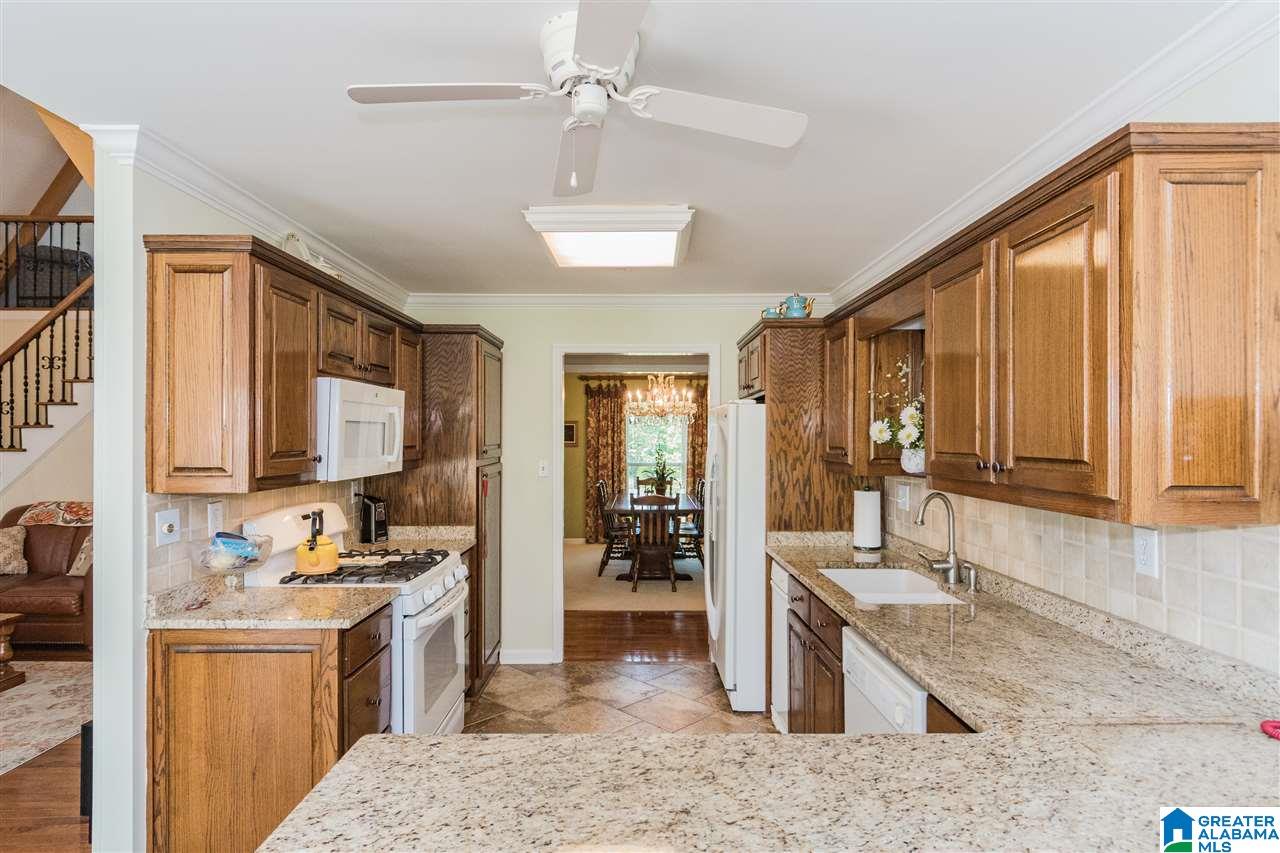 101 Viewpoint Circle Pell City, AL 35128 - Photo 11 of 50