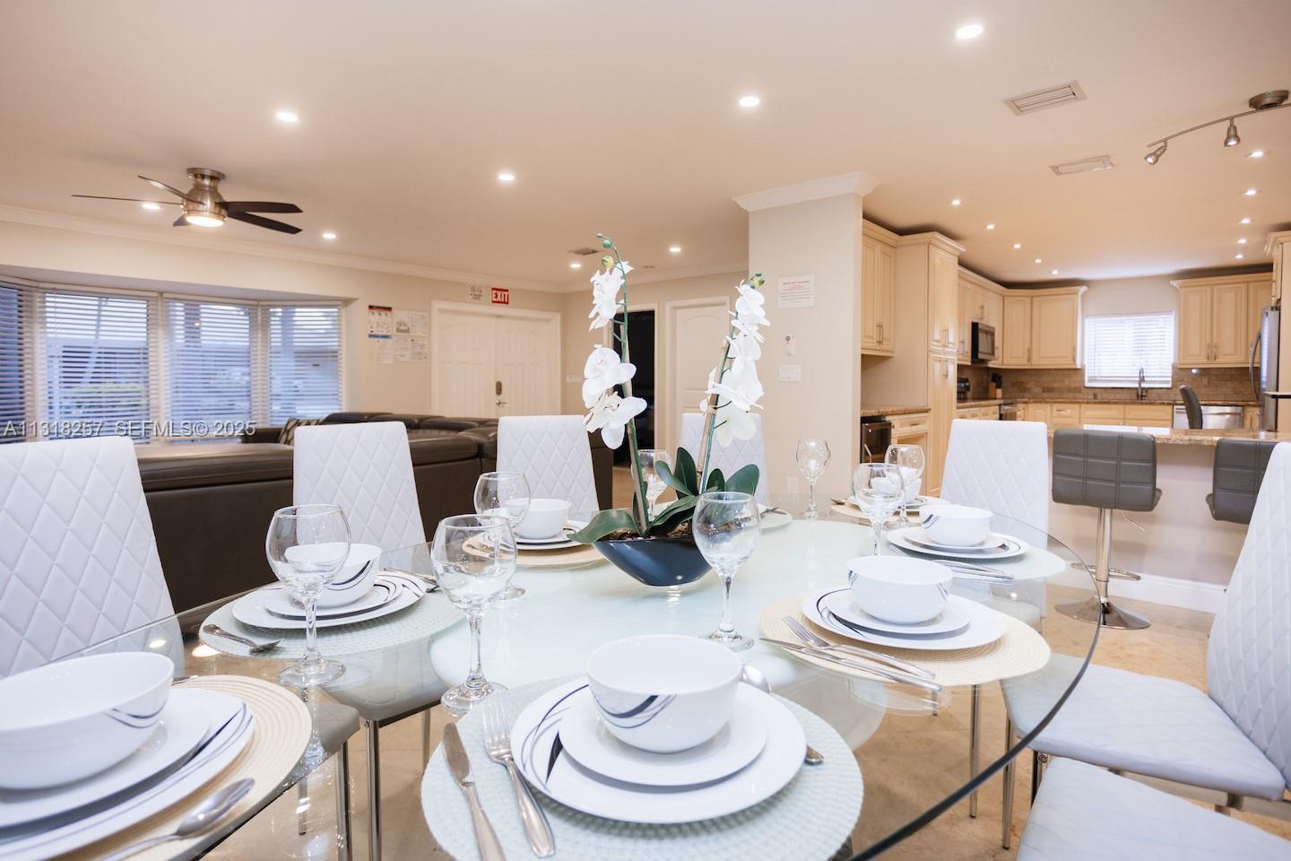 833 Washington Street Hollywood, FL 33019 - Photo 18 of 57