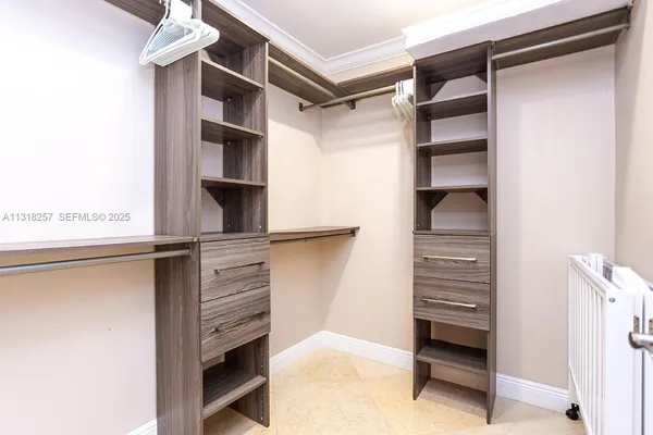 $12,500 | 833 Washington Street, Hollywood, FL 33019