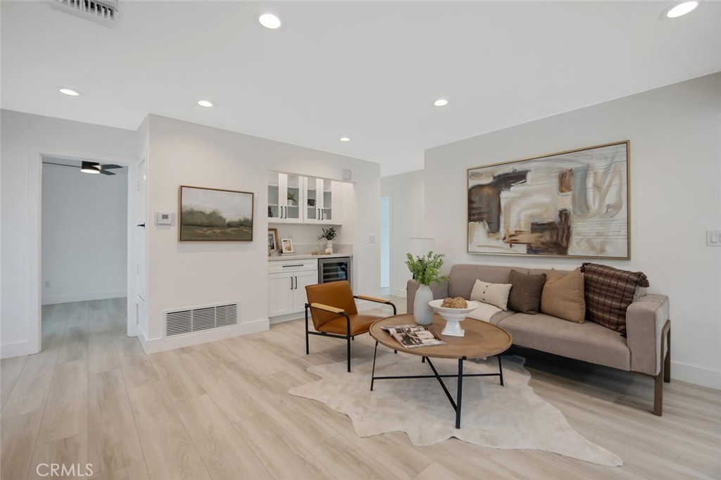 21140 Winterset Drive Saugus, CA 91350 - Photo 15 of 43