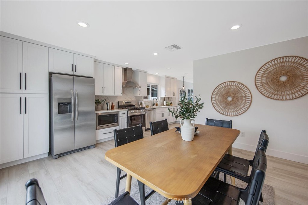 21140 Winterset Drive Saugus, CA 91350 - Photo 18 of 43