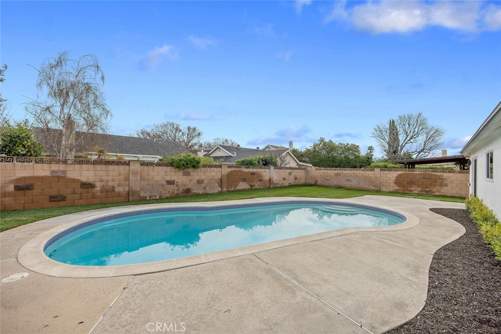 21140 Winterset Drive Saugus, CA 91350 - Photo 41 of 43