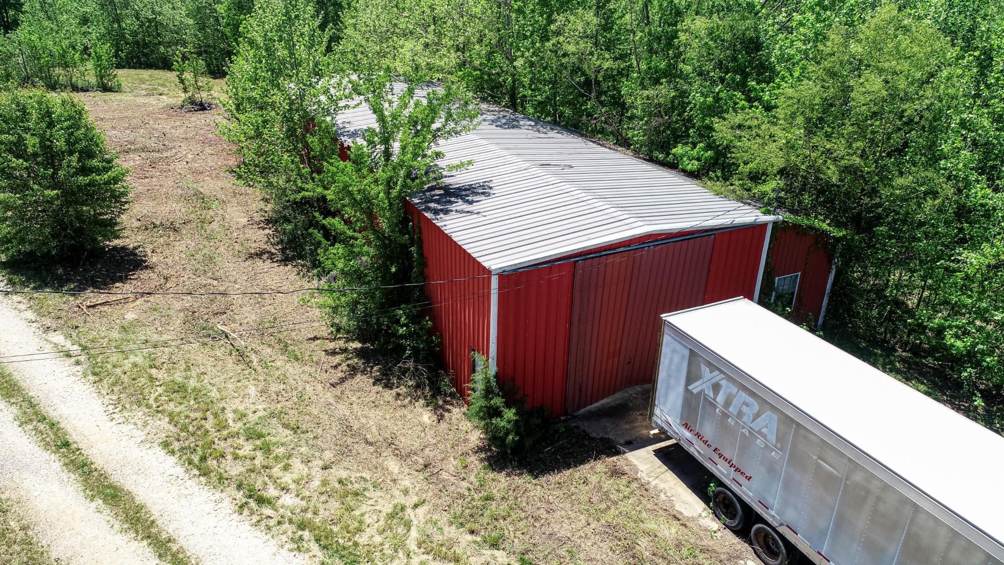198 McIllwain Road Holladay, TN 38341 - Photo 23 of 28 a terrace view with a seating space