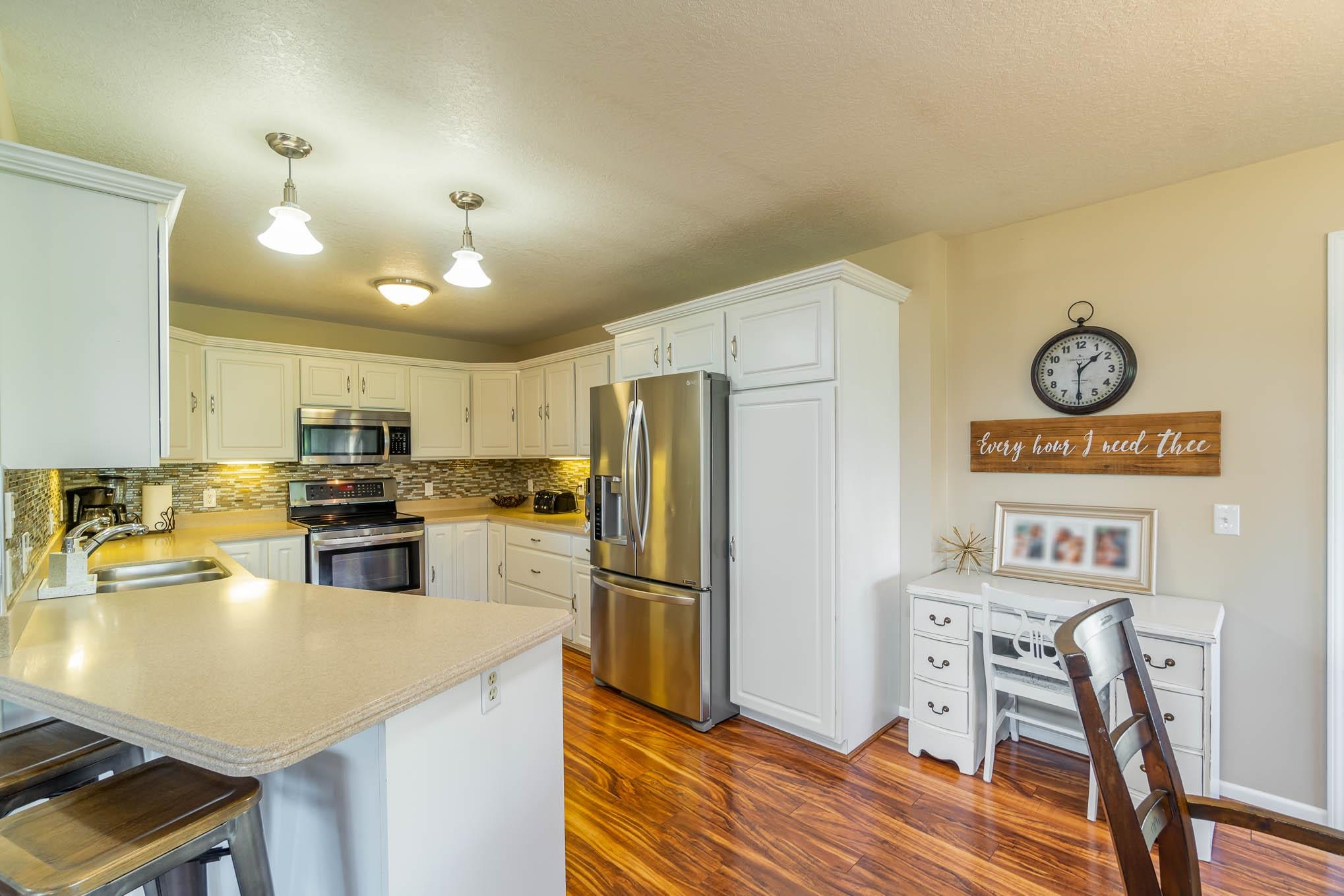 1325 East Baseline Road Mount Pleasant, MI 48858 - Photo 8 of 42 1903663-7.JPG