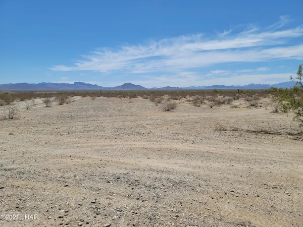 $400,000 | 29250 55 1/2 Street, Quartzsite, AZ 85346