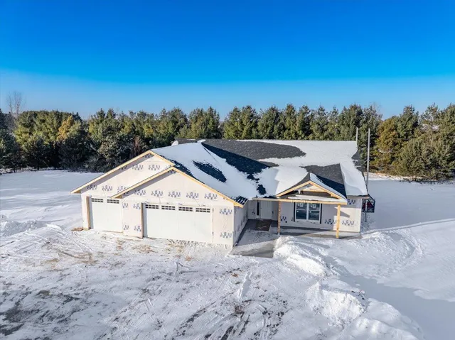 $515,000 | 1276 200th Avenue, New Richmond, WI 54017