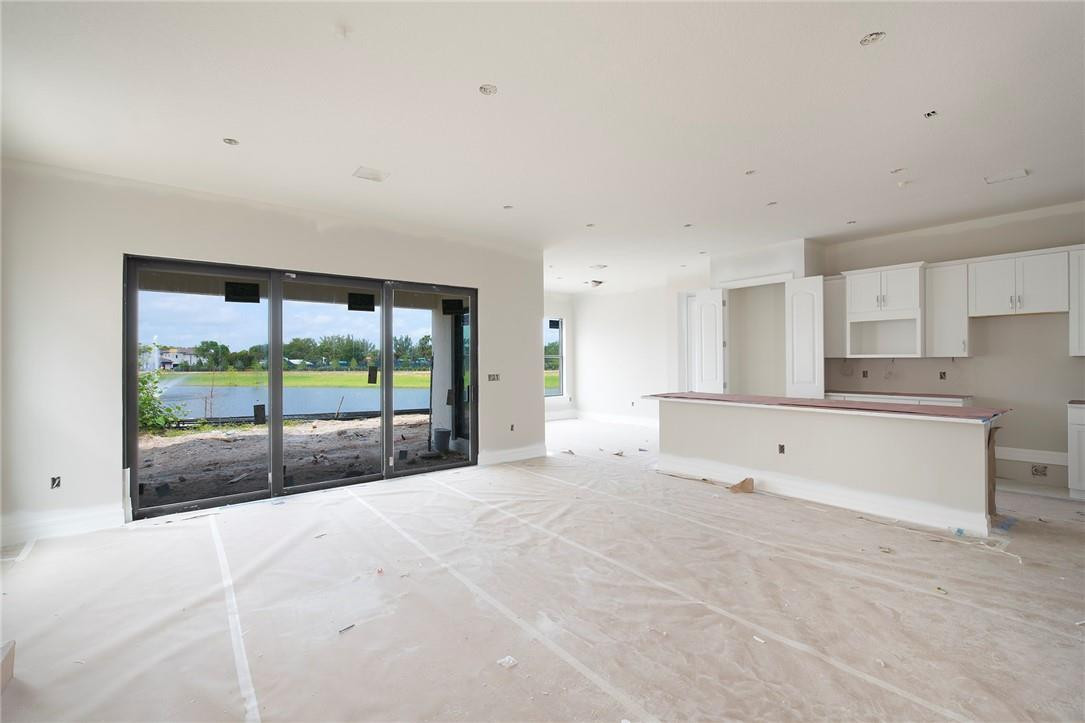 21876 Canadensis Circle, Unit 21876 Boca Raton, FL 33428 - Photo 5 of 7 Photo 5