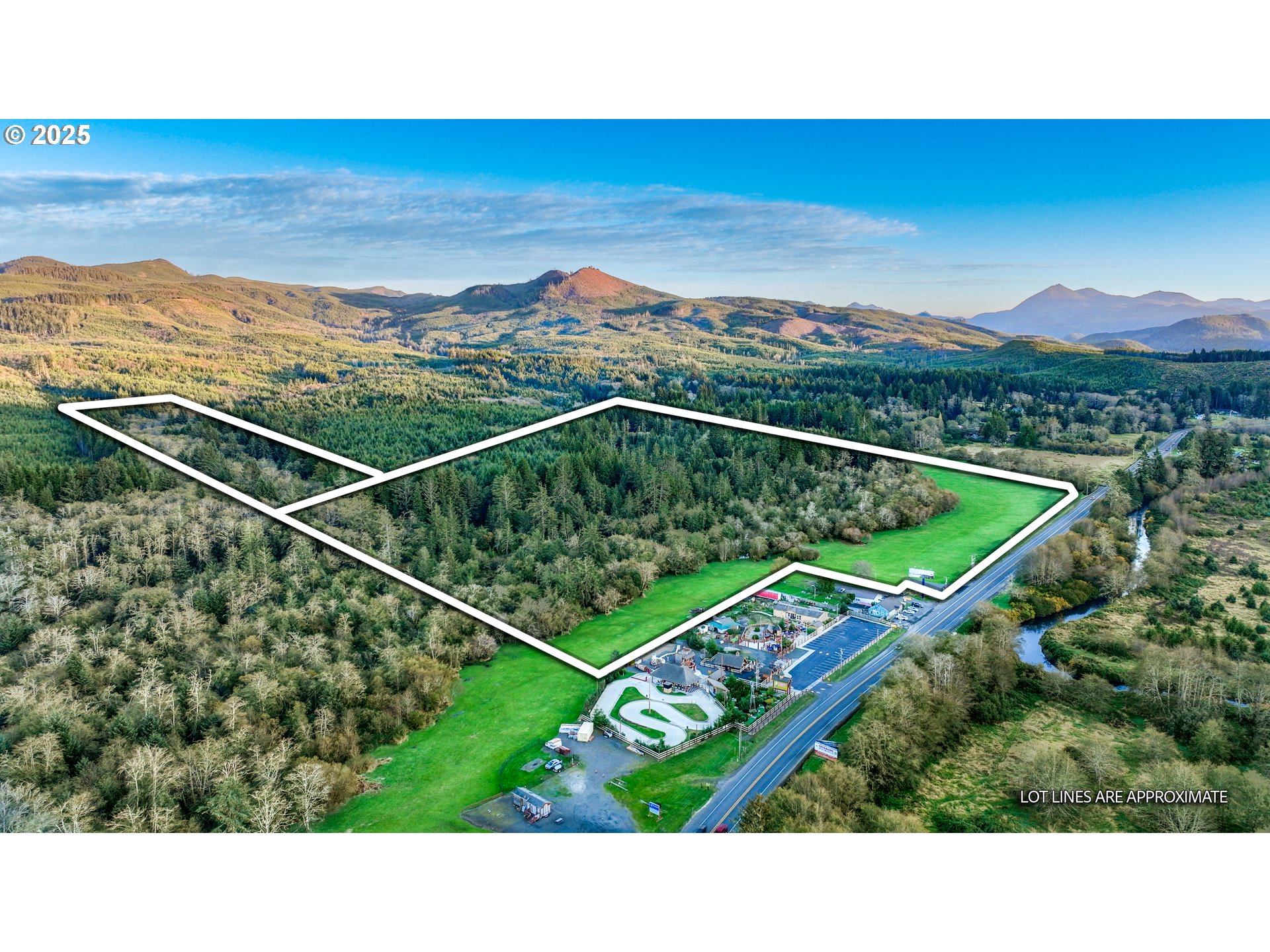 85863 Highway 101 Seaside, OR 97138 - Photo 2 of 23 a view of a terrace with a yard