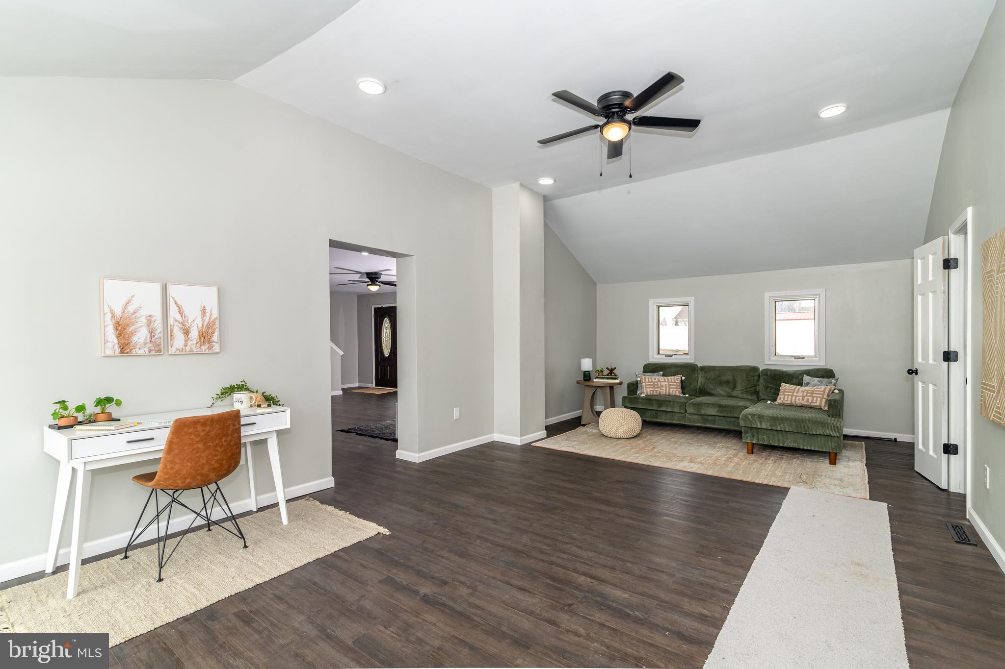 894 Somerdale Road Blackwood, NJ 08012 - Photo 3 of 52