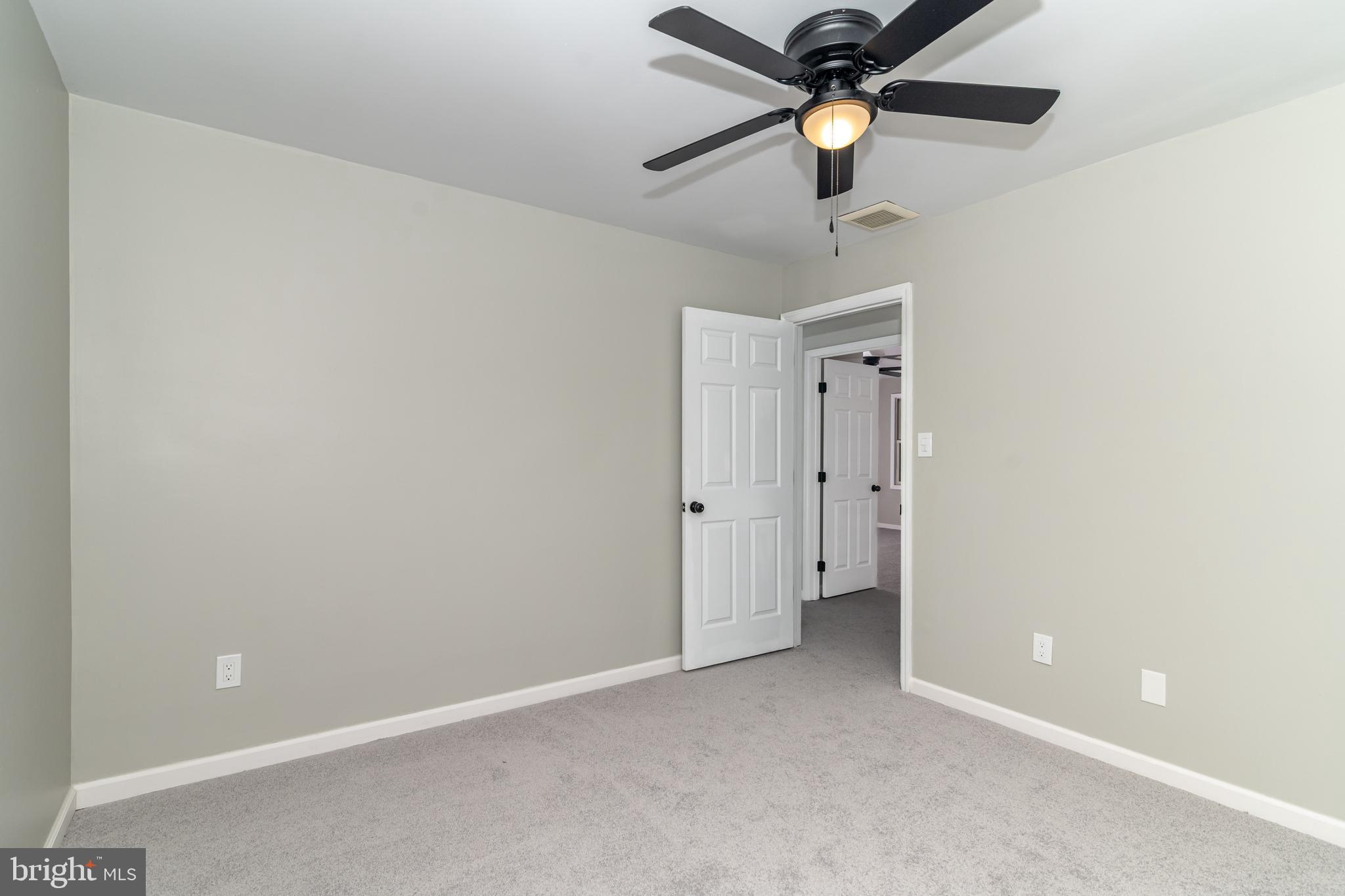 894 Somerdale Road Blackwood, NJ 08012 - Photo 38 of 52