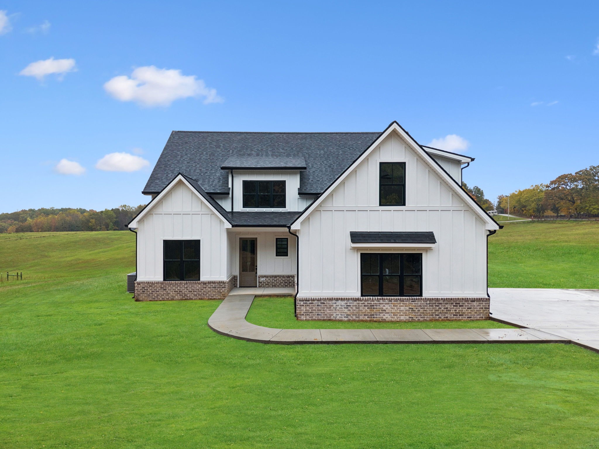3151 Sulphur Springs Road Clarksville, TN 37043 - Photo 3 of 94 a view of house with backyard