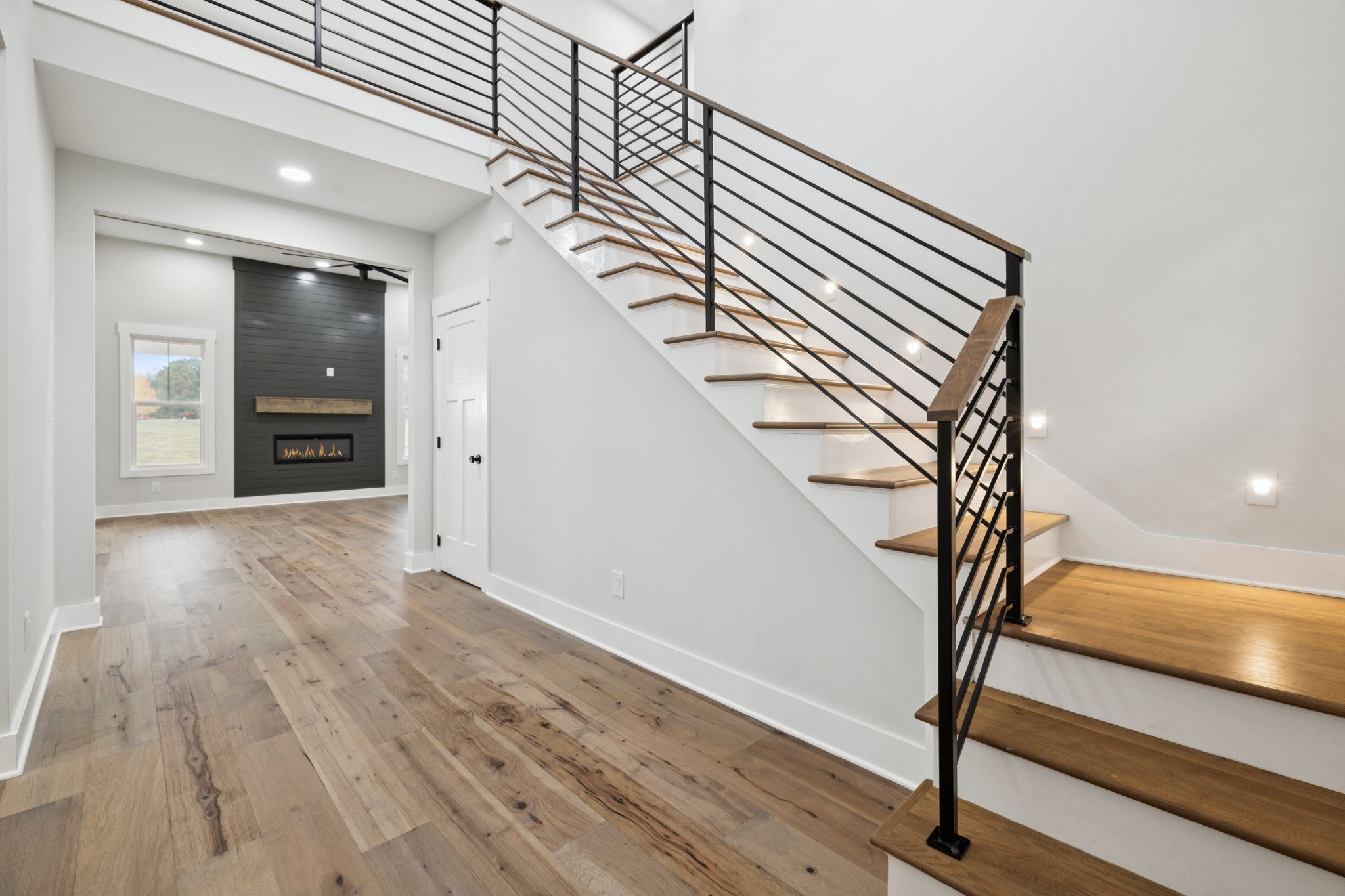 3151 Sulphur Springs Road Clarksville, TN 37043 - Photo 60 of 94 a view of entryway with wooden floor