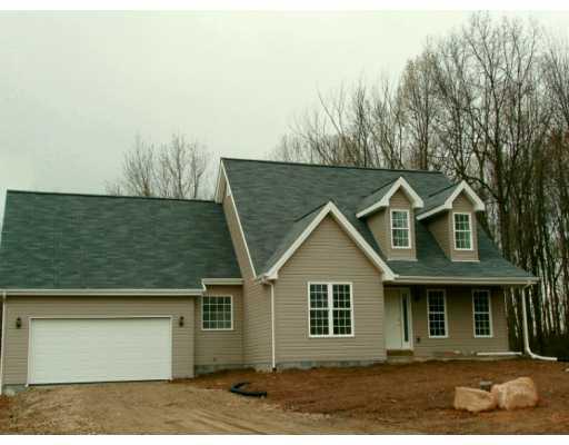 2432 Jordan Road Volant, PA 16156 - Photo 1 of 6 Exterior Front.