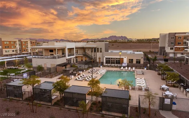 $1,575 | 100 East Warm Springs Road, Unit 3, Henderson, NV 89011