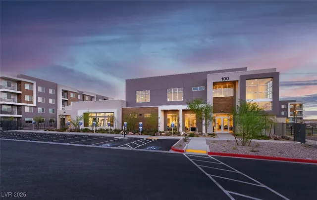 $1,575 | 100 East Warm Springs Road, Unit 3, Henderson, NV 89011