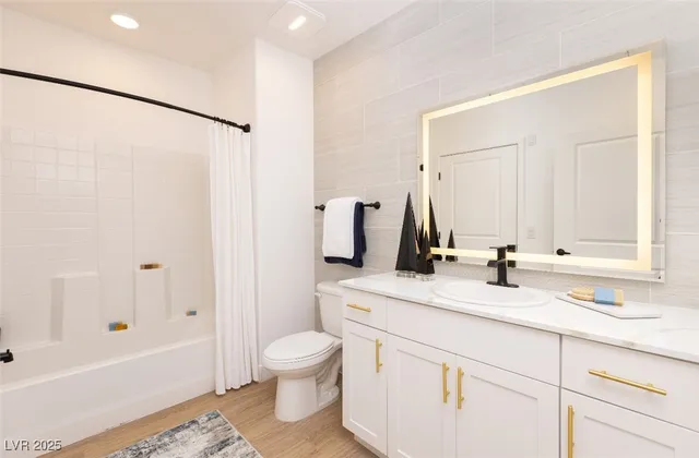 $1,575 | 100 East Warm Springs Road, Unit 3, Henderson, NV 89011