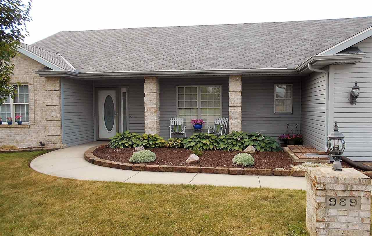 989 Fawn Court Decatur, IN 46733 - Photo 1 of 27