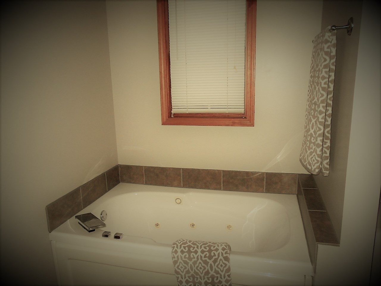 989 Fawn Court Decatur, IN 46733 - Photo 4 of 27