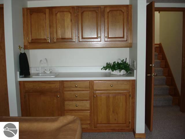 14142 Bluff Road Traverse City, MI 49686 - Photo 13 of 15 1715362-12.JPG