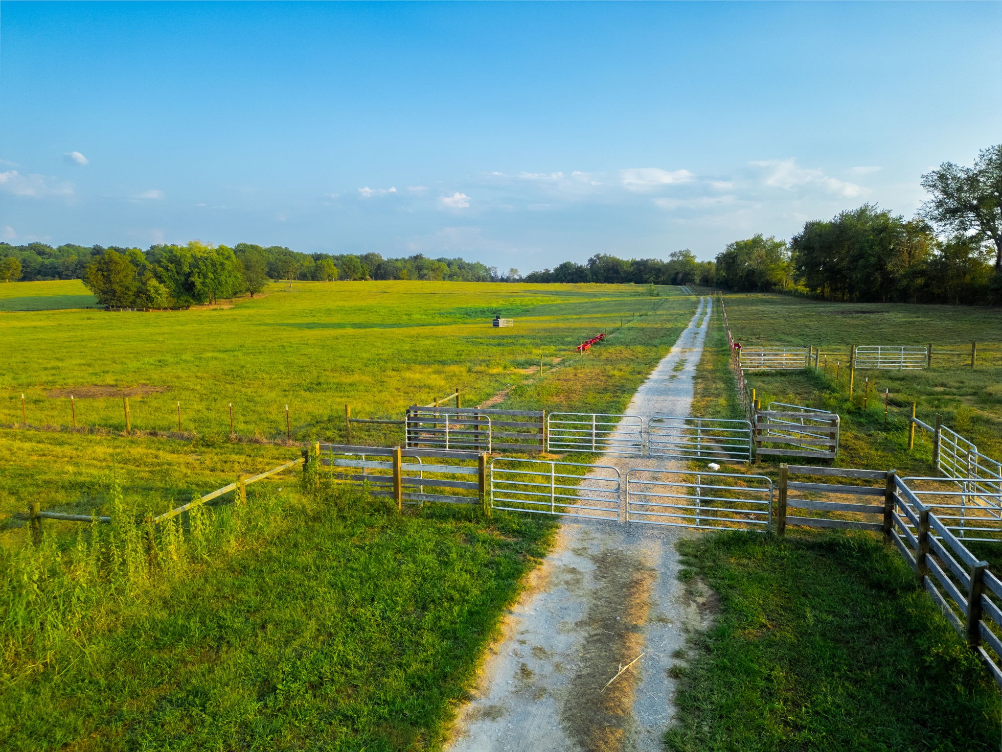1074 Pair Six Drive Springfield, TN 37172 - Photo 1 of 28 a view of a lake with a big yard