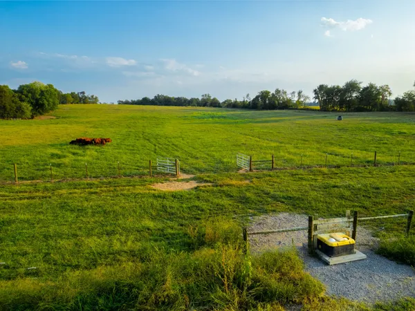 $699,000 | 1074 Pair Six Drive, Springfield, TN 37172