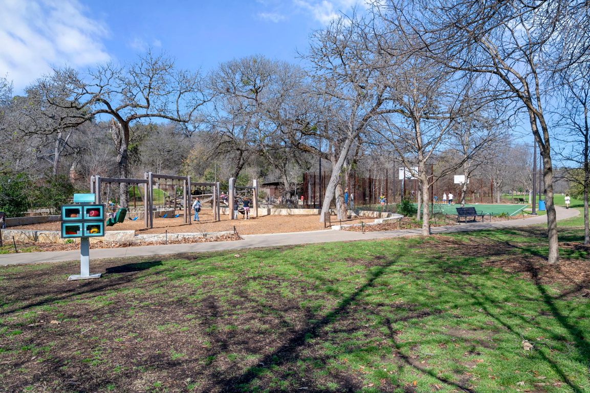 2210 Pearl Street, Unit 301 Austin, TX 78705 - Photo 29 of 35 a view of park with tree